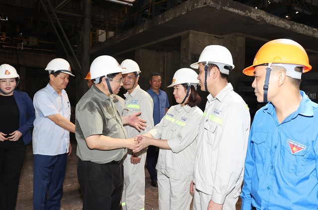 Thủ tướng Phạm Minh Chính khảo sát dự án mở rộng Nhà máy Gang thép Thái Nguyên - Ảnh 3.