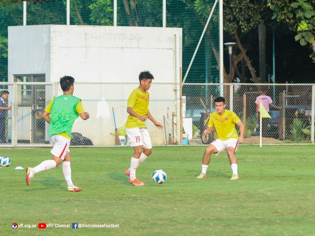 ĐT U19 Việt Nam thoải mái trước trận gặp Brunei - Ảnh 10.