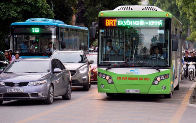 Nhiều chuyên gia lên tiếng về đề xuất phương tiện đi chung vào làn BRT - Ảnh 1.
