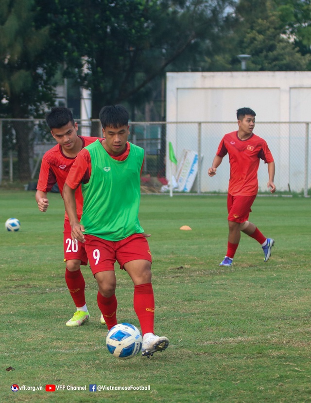 U19 Việt Nam sẵn sàng cho trận gặp U19 Thái Lan - Ảnh 5.