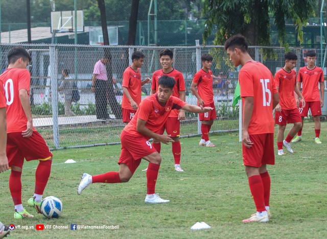 U19 Việt Nam sẵn sàng cho trận gặp U19 Thái Lan - Ảnh 7.