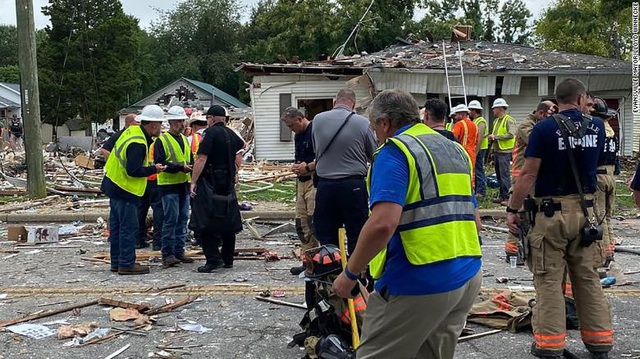 Mỹ: Nổ nhà ở bang Indiana khiến 3 người thiệt mạng và 39 ngôi nhà bị hư hại - Ảnh 1.