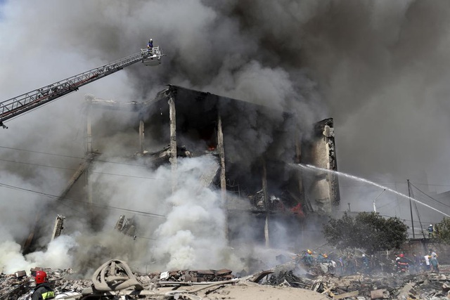 Số nạn nhân tử vong trong vụ nổ kho pháo hoa ở Armenia tăng lên 5 người - Ảnh 10.
