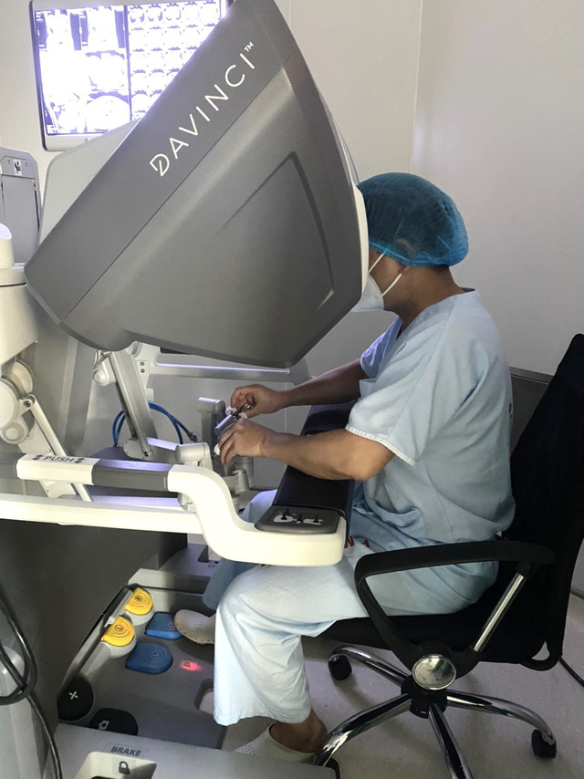 Lần đầu tiên Bệnh viện K phẫu thuật Robot điều trị ung thư thận - Ảnh 1.