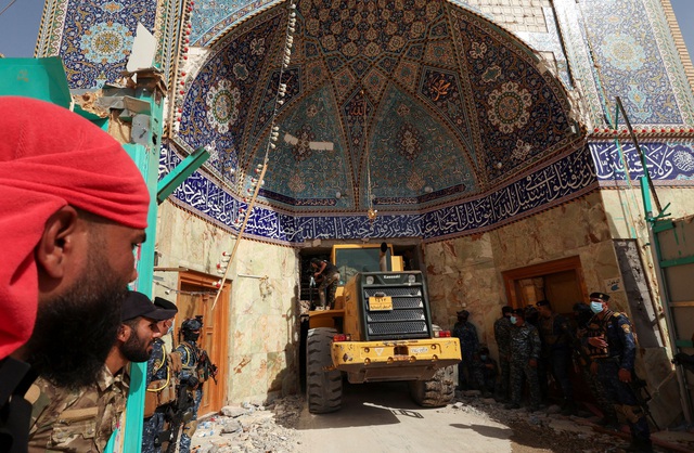 Sạt lở đất ở đền thờ Iraq, ít nhất 4 người thiệt mạng - Ảnh 1.