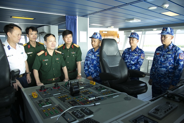 Kiểm tra thực hiện công tác thống kê hình sự tại Bộ Tư lệnh Vùng Cảnh sát biển 3 - Ảnh 4.