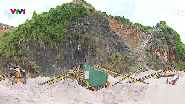 Quảng Ninh đóng cửa toàn bộ mỏ khai thác đá vào năm 2025 - Ảnh 1.