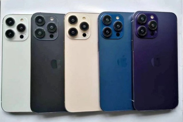 Màu tím và xanh lam là hai trong số những màu sắc độc đáo của iPhone 14 Pro. Hãy xem hình ảnh để tận hưởng vẻ đẹp tuyệt vời của nó.