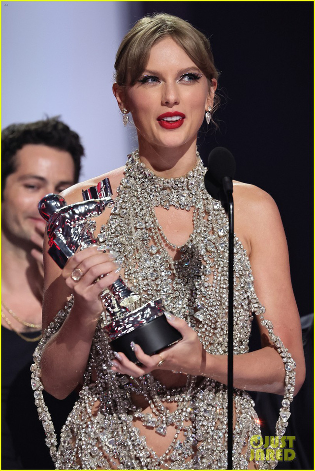 MTV VMAs 2022: Không ngoài dự đoán, Taylor Swift thắng giải MV của năm - Ảnh 1.