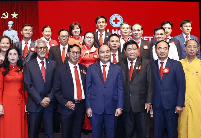 Chủ tịch nước Nguyễn Xuân Phúc dự Đại hội toàn quốc Hội Chữ thập đỏ Việt Nam lần thứ XI - Ảnh 10.