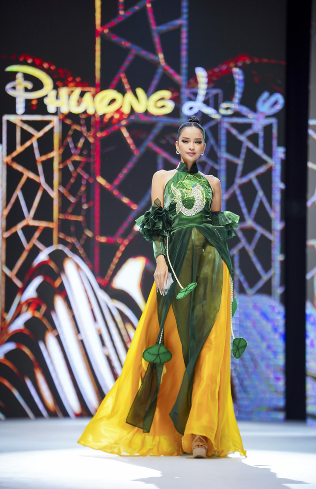 Hoa hậu Ngọc Châu xinh đẹp làm vedette tại show áo dài trên đất Nghệ - Ảnh 1.