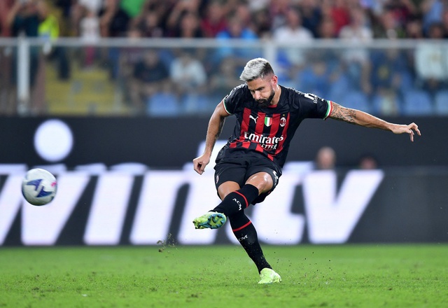 Giroud ghi bàn giúp AC Milan thắng trong thế thiếu người - Ảnh 3.