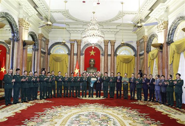Phó Tổng Tham mưu trưởng Phùng Sĩ Tấn được thăng quân hàm - Ảnh 3.