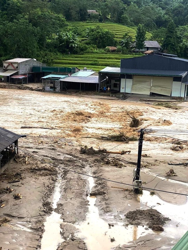 Hà Giang, Lào Cai thiệt hại nặng nề do mưa lớn - Ảnh 1.