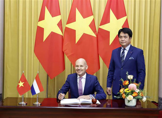 Chủ tịch nước Nguyễn Xuân Phúc mong muốn Hà Lan đầu tư quy mô lớn vào Việt Nam - Ảnh 2.