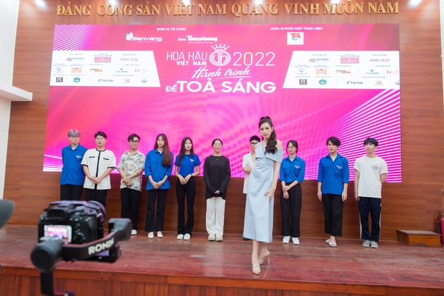 Hoa hậu Việt Nam 2022 “càn quét” tuyển sinh tại các trường đại học ở Hà Nội - Ảnh 6.