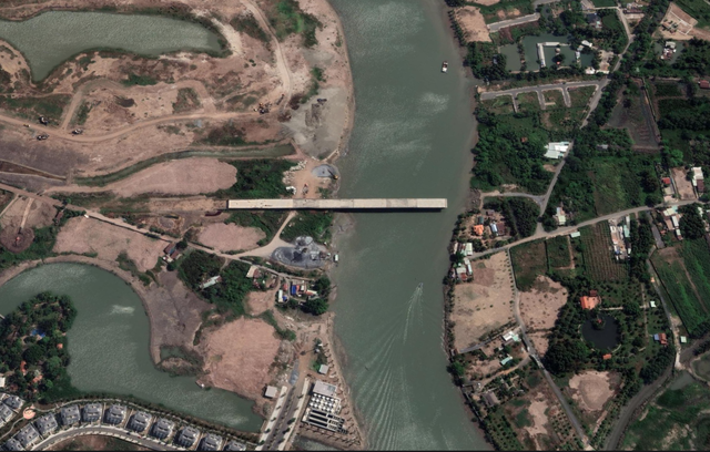 Những cây cầu treo ở TP Hồ Chí Minh chờ ngày nối nhịp - Ảnh 1.