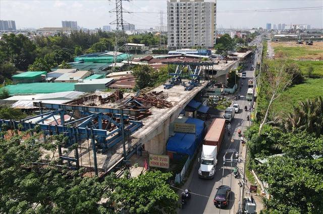 Những cây cầu treo ở TP Hồ Chí Minh chờ ngày nối nhịp - Ảnh 4.