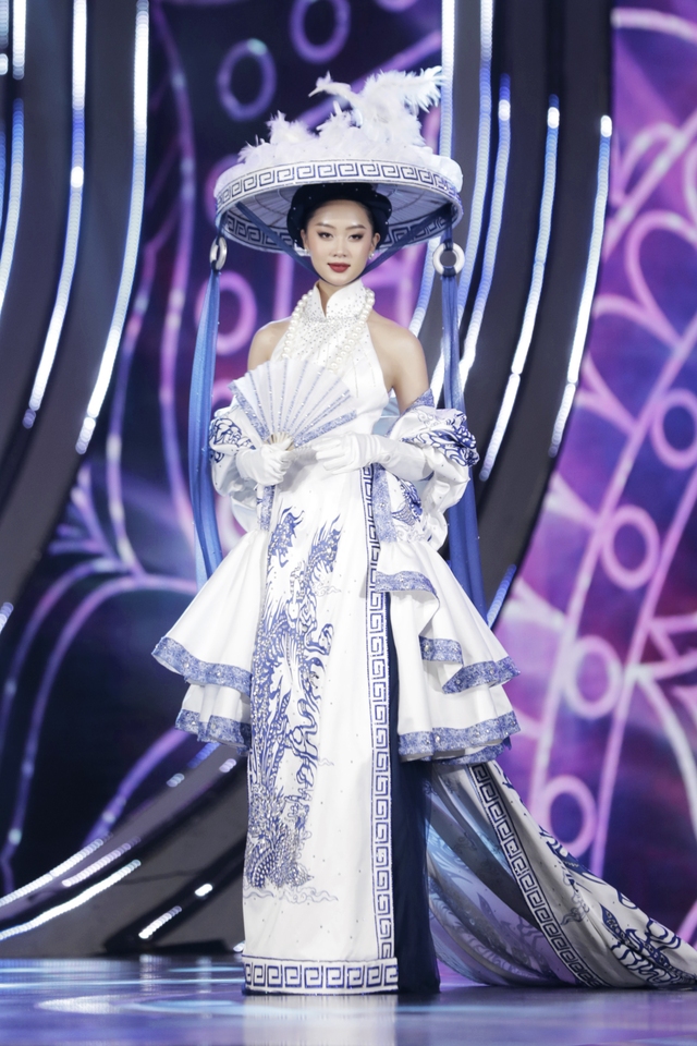 Những bộ trang phục văn hóa dân tộc ấn tượng tại Miss Grand Vietnam 2022 - Ảnh 15.