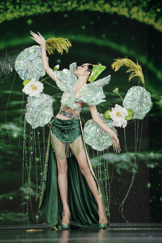 Những bộ trang phục văn hóa dân tộc ấn tượng tại Miss Grand Vietnam 2022 - Ảnh 21.
