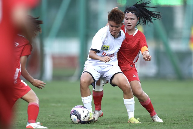 Vòng 1 giải bóng đá nữ VĐ U16 QG 2022: Sơn La gây bất ngờ - Ảnh 2.
