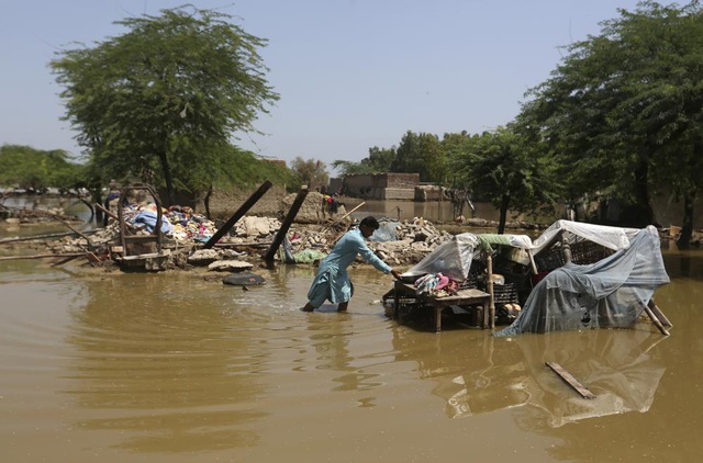 Mưa lũ nghiêm trọng ở Pakistan: Số người thiệt mạng vượt 1.200, dự báo mưa lớn tiếp diễn - Ảnh 1.