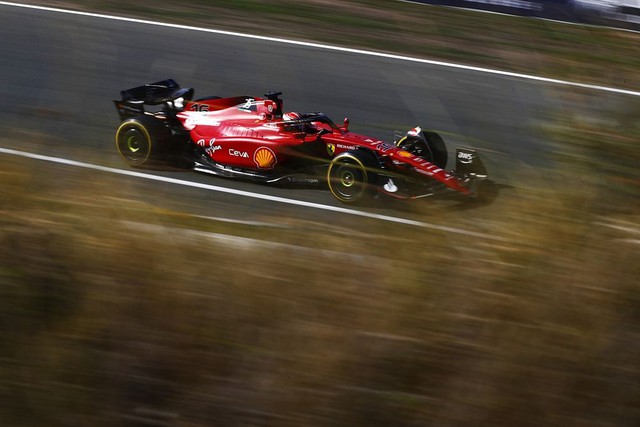 Đua xe F1: Đội đua Ferrari xuất sắc trong ngày đua thử GP Hà Lan - Ảnh 1.
