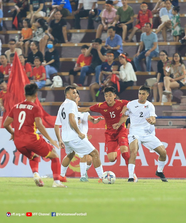 U20 Việt Nam và U20 Palestine bất phân thắng bại trong trận giao hữu trên sân Việt Trì - Ảnh 4.