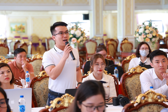 Dự án Phát triển báo chí Việt Nam tổ chức tập huấn Kể chuyện bằng hình ảnh trên các loại hình truyền thông - Ảnh 3.