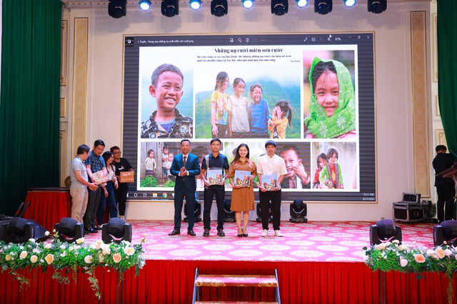Dự án Phát triển báo chí Việt Nam tổ chức tập huấn Kể chuyện bằng hình ảnh trên các loại hình truyền thông - Ảnh 7.