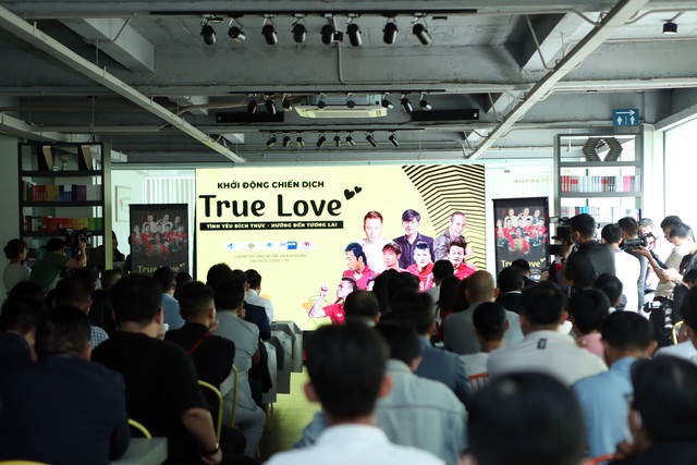 Borussia Dortmund giao hữu cùng các ngôi sao Việt Nam nhằm gây quỹ ủng hộ trẻ em tại TP.HCM - Ảnh 1.