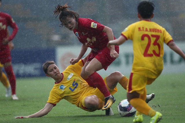 Vòng 3 giải bóng đá nữ VĐQG | Phong Phú Hà Nam thắng nhọc nhằn - Ảnh 1.