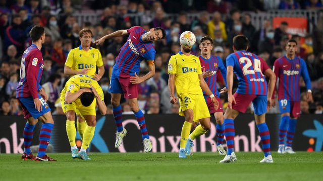 Trước vòng 5 La Liga: Barcelona và Real Madrid gặp những đối thủ dễ thở - Ảnh 1.
