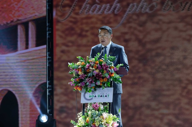 Hơn 1,5 triệu lượt du khách đến với Festival hoa Đà Lạt 2022 - Ảnh 2.