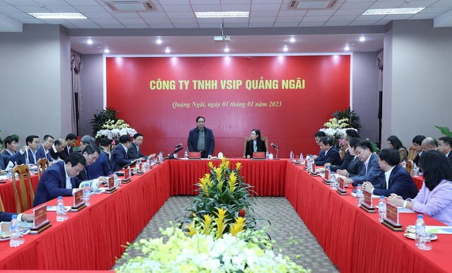 Thủ tướng Phạm Minh Chính thăm các cơ sở kinh tế quan trọng ở tỉnh Quảng Ngãi - Ảnh 1.