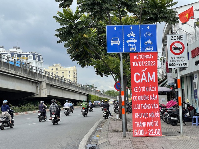 TP Hồ Chí Minh cấm xe giường nằm vào trung tâm: Nhà xe nghiêm túc chấp hành - Ảnh 1.
