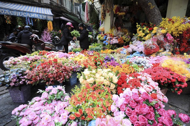 Chợ hoa Hàng Lược - Nét văn hóa của người Hà Nội - Ảnh 16.