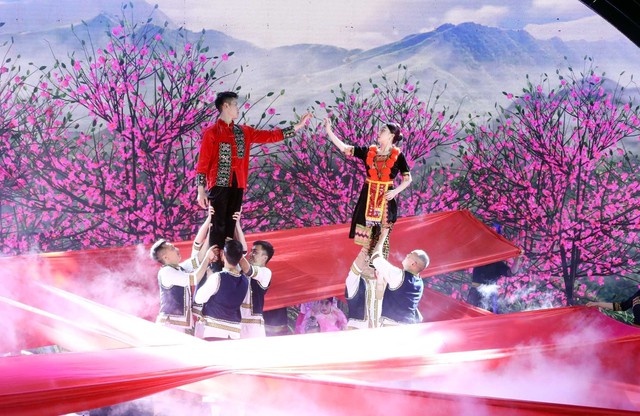 Khai mạc Lễ hội hoa đào xứ Lạng 2023 - Ảnh 3.