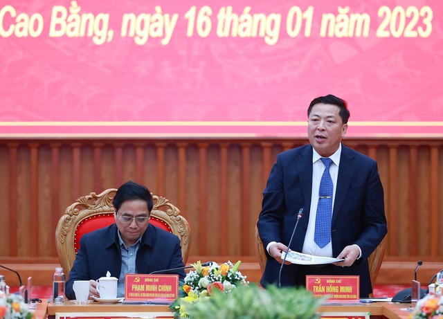 Thủ tướng: Cao Bằng cần tập trung phát triển kinh tế vùng biên, kinh tế cửa khẩu - Ảnh 1.