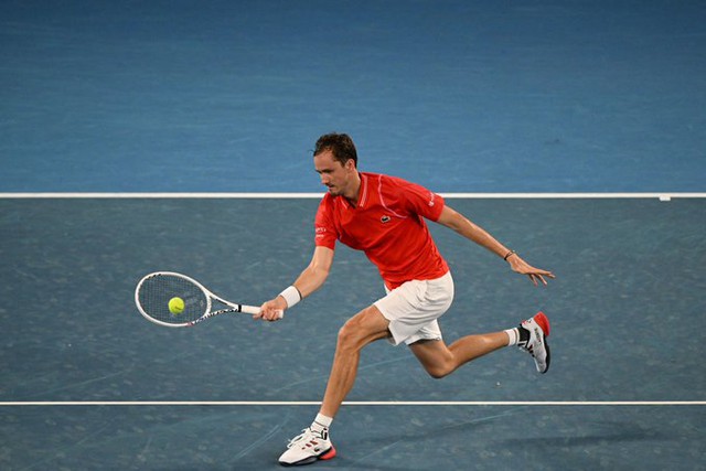 Medvedev, Tsitsipas cùng vượt qua vòng 1 Australia mở rộng - Ảnh 1.