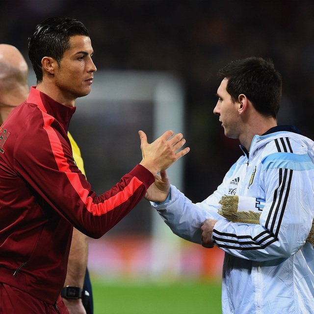 Một doanh nhân Ả Rập đã mua tấm vé đắt nhất lịch sử bóng đá để xem Ronaldo đối đầu với Messi - Ảnh 2.