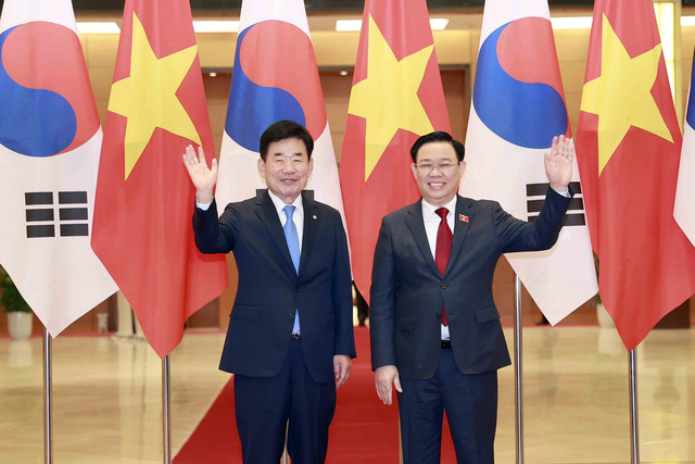Chủ tịch Quốc hội Hàn Quốc Kim Jin Pyo kết thúc tốt đẹp chuyến thăm chính thức Việt Nam - Ảnh 1.