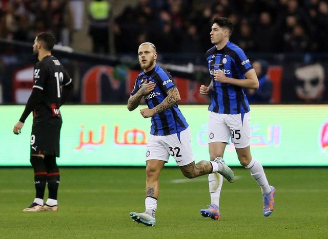 Đè bẹp AC Milan, Inter Milan giành Siêu cúp Italia mùa thứ 2 liên tiếp   - Ảnh 1.