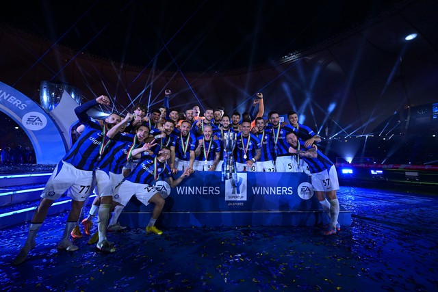 Đè bẹp AC Milan, Inter Milan giành Siêu cúp Italia mùa thứ 2 liên tiếp   - Ảnh 4.