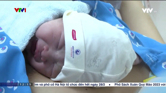 Những em bé đầu tiên ra đời trong năm Quý Mão 2023 - Ảnh 1.