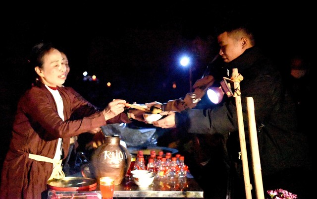 Độc đáo phiên chợ âm dương ở Bắc Ninh - Ảnh 3.