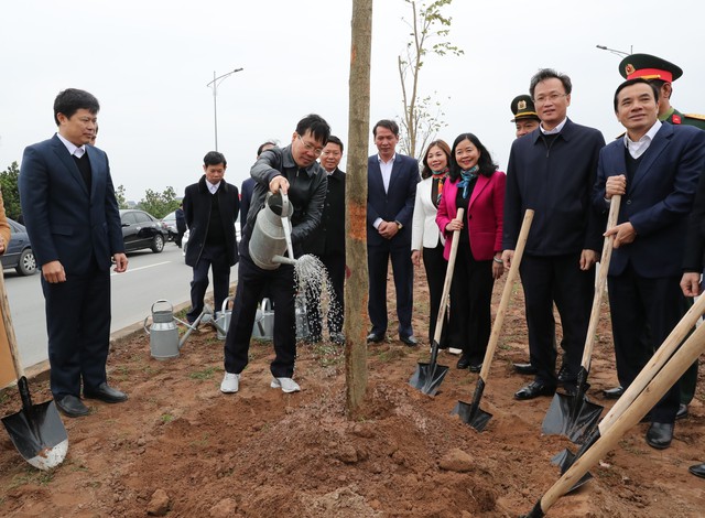 Đồng chí Võ Văn Thưởng dự lễ phát động Tết trồng cây tại Hưng Yên - Ảnh 2.
