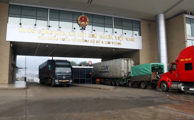 Cửa khẩu Việt - Trung chuẩn bị hoạt động bình thường - Ảnh 1.