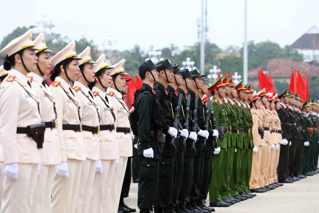 Chủ tịch Quốc hội dự Hội thao truyền thống lực lượng Cảnh vệ Công an nhân dân - Ảnh 5.