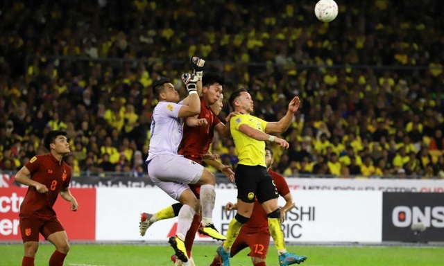 HLV Malaysia từ chối bình luận về trọng tài trận gặp ĐT Thái Lan - Ảnh 1.